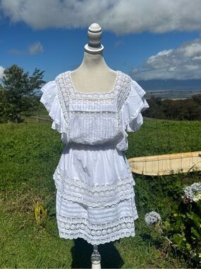 Sunny Smile White Ruffled Lace Peasant bachelorette summer Mini dress Lulus NWT